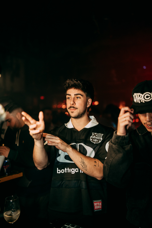 ⁠LUAR LA L