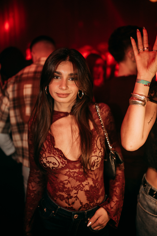⁠LUAR LA L